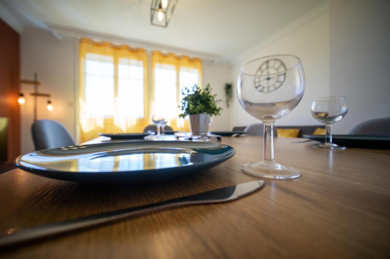 Apartment 3 Chambres Equipe 6-8 Personnes